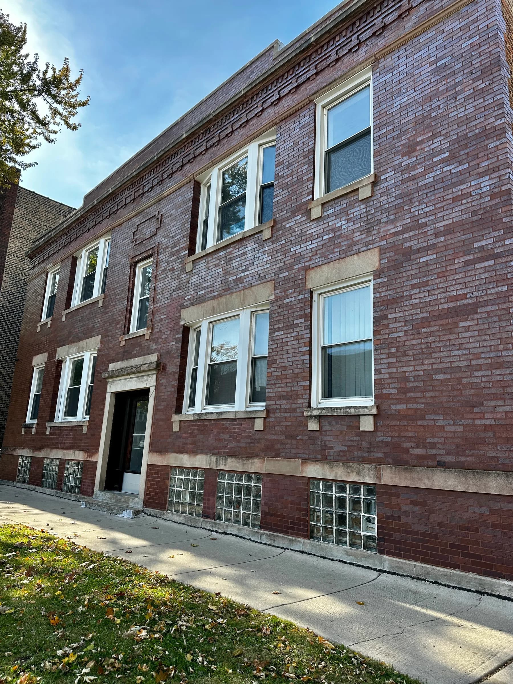 Chicago multi-unit property evaluated by a residential property investment company