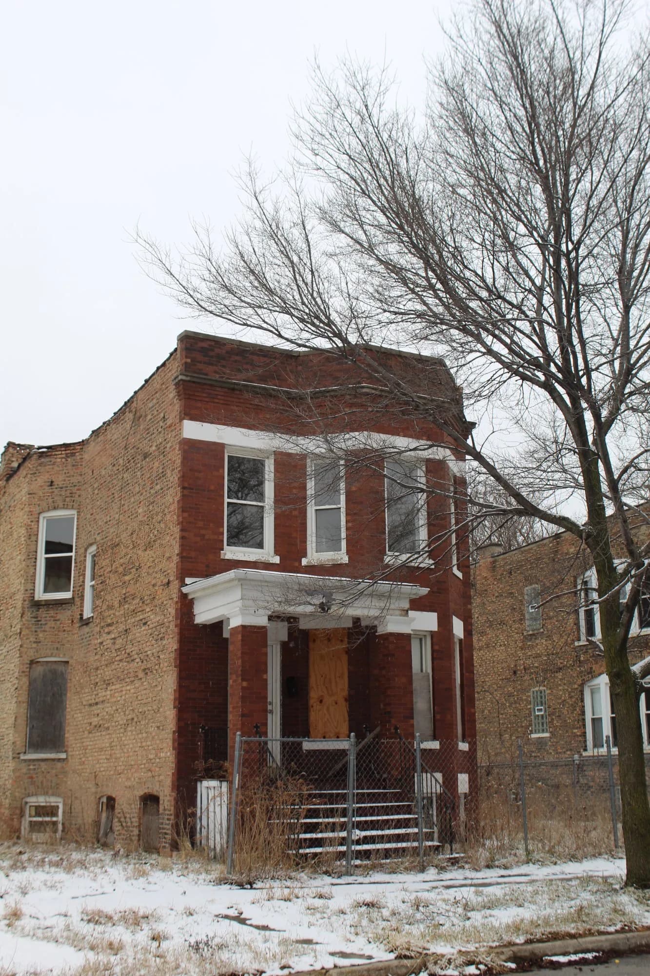 Damaged House Purchase home ready for an as-is cash offer
